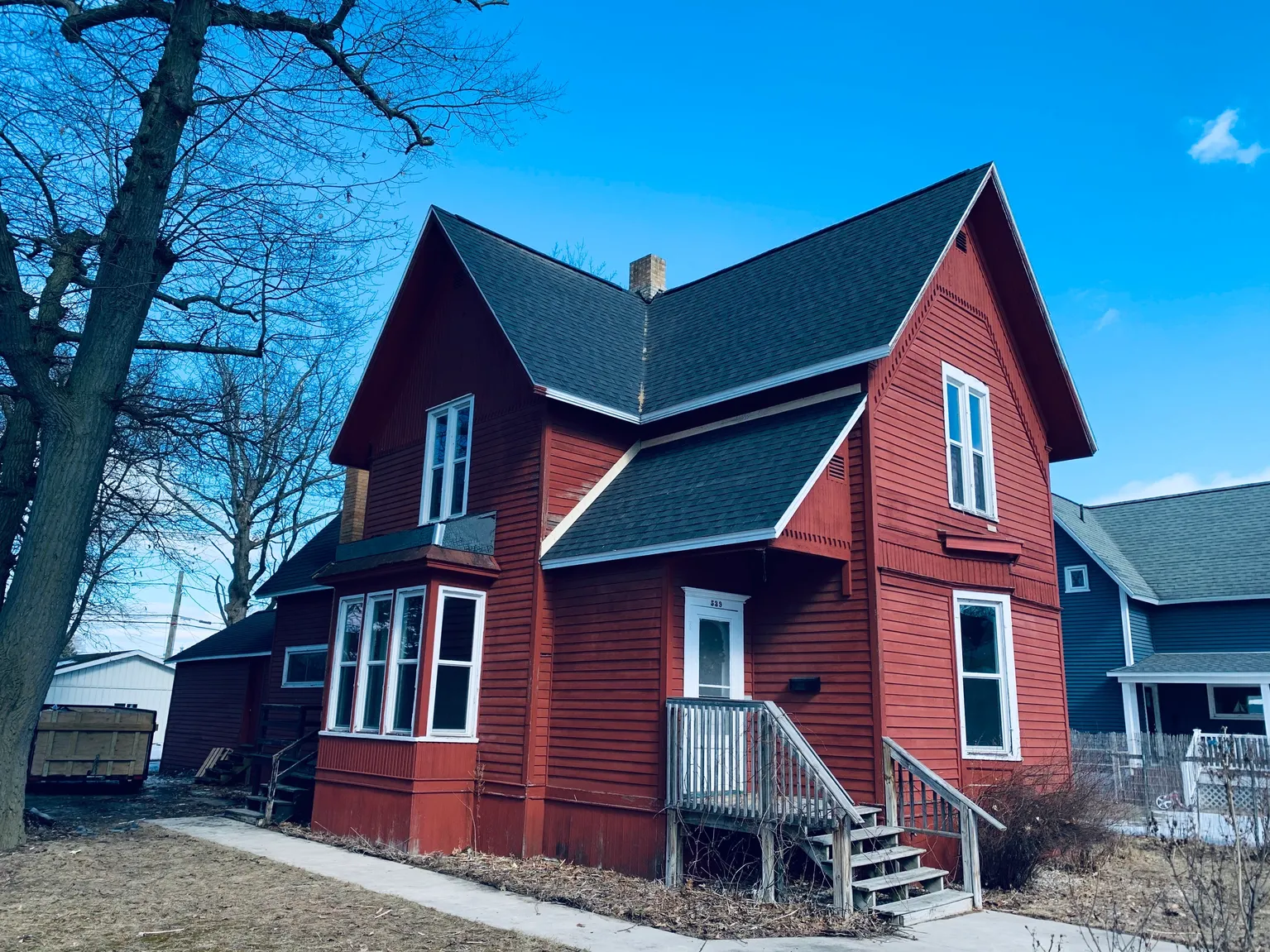 Roofing Contractor, Ridge Exteriors